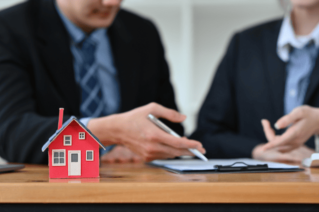 Broker discussing 2025 bank policy changes for self-employed home loans